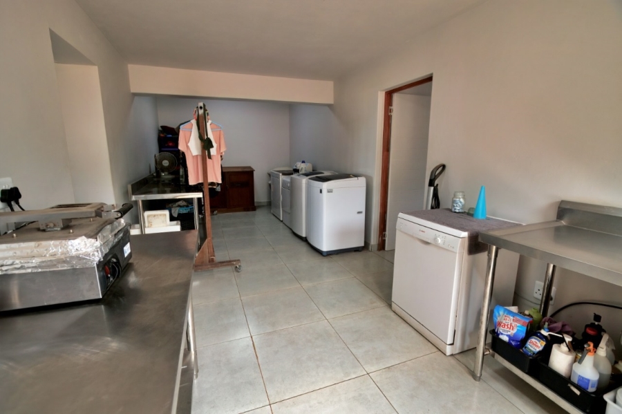 4 Bedroom Property for Sale in Stilbaai Wes Western Cape